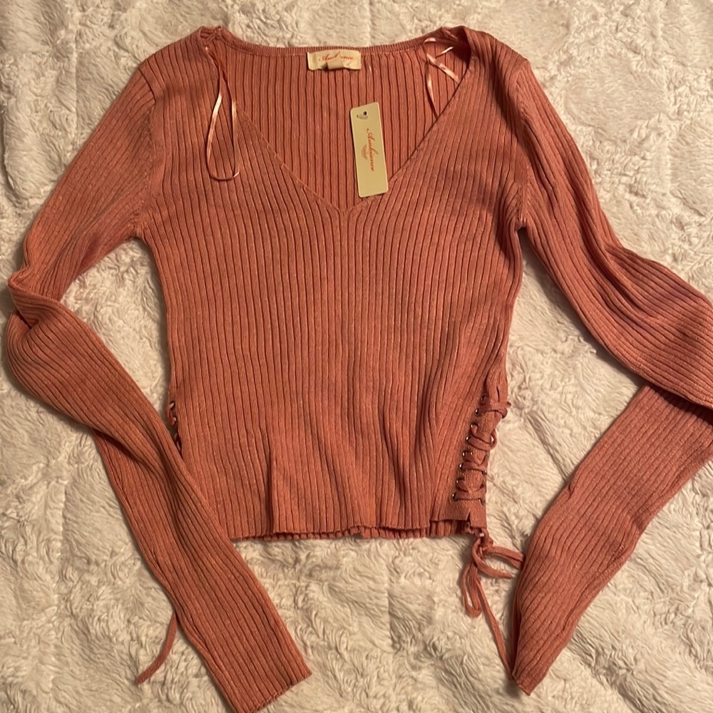 pink size small long sleeve t-shirt. annbiance